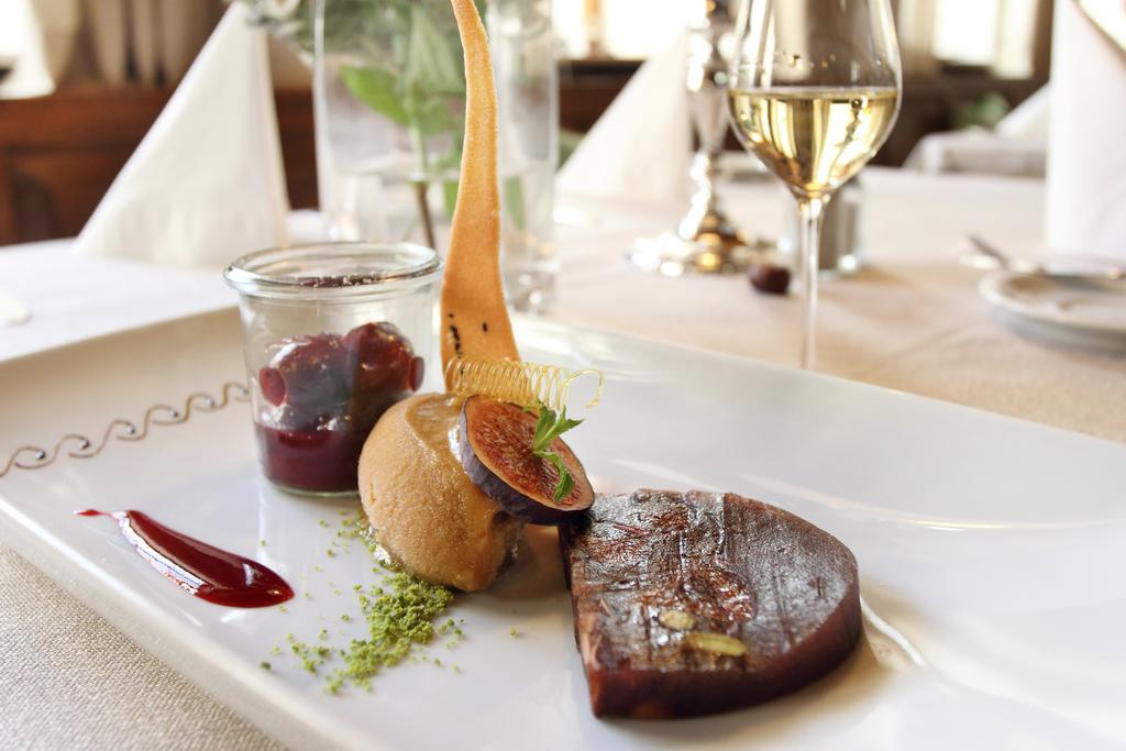 Hotel-Restaurant Roter Ochsen Lauchheim Εξωτερικό φωτογραφία