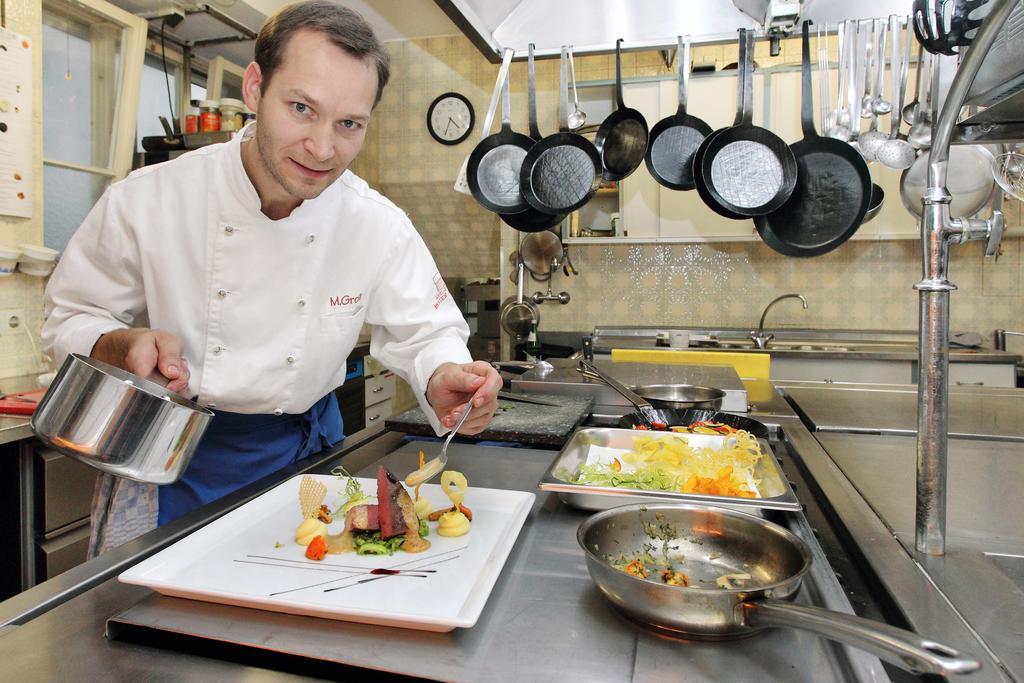 Hotel-Restaurant Roter Ochsen Lauchheim Εξωτερικό φωτογραφία