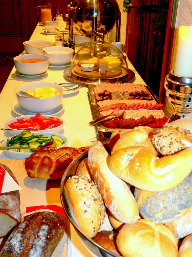 Hotel-Restaurant Roter Ochsen Lauchheim Εξωτερικό φωτογραφία