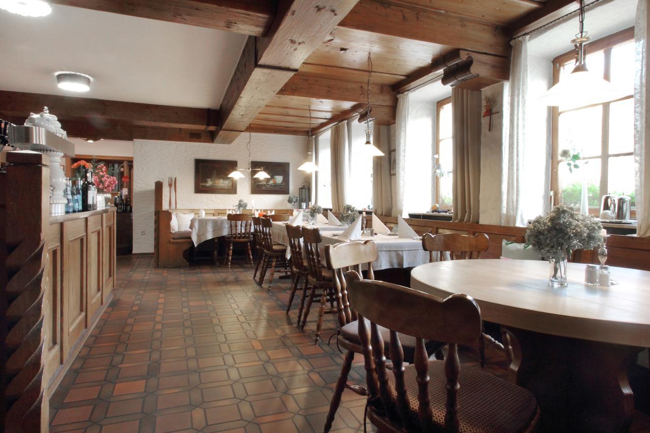 Hotel-Restaurant Roter Ochsen Lauchheim Εξωτερικό φωτογραφία