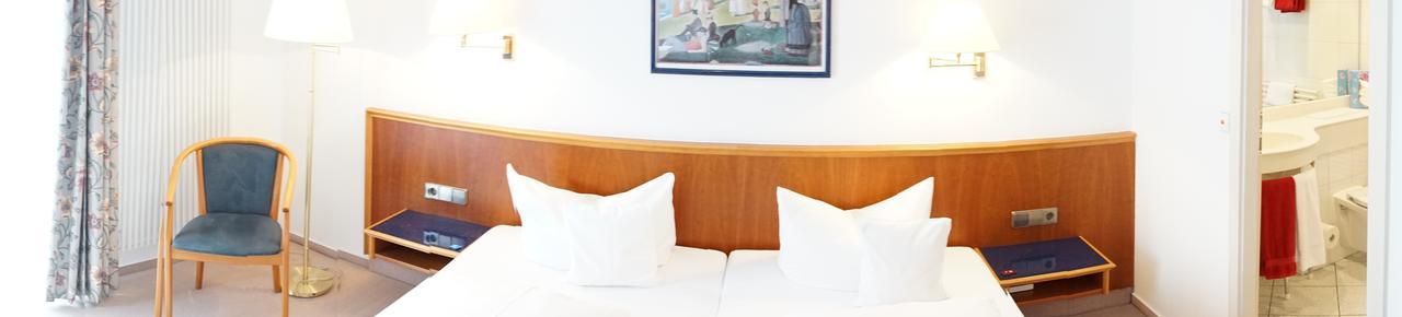 Hotel-Restaurant Roter Ochsen Lauchheim Εξωτερικό φωτογραφία